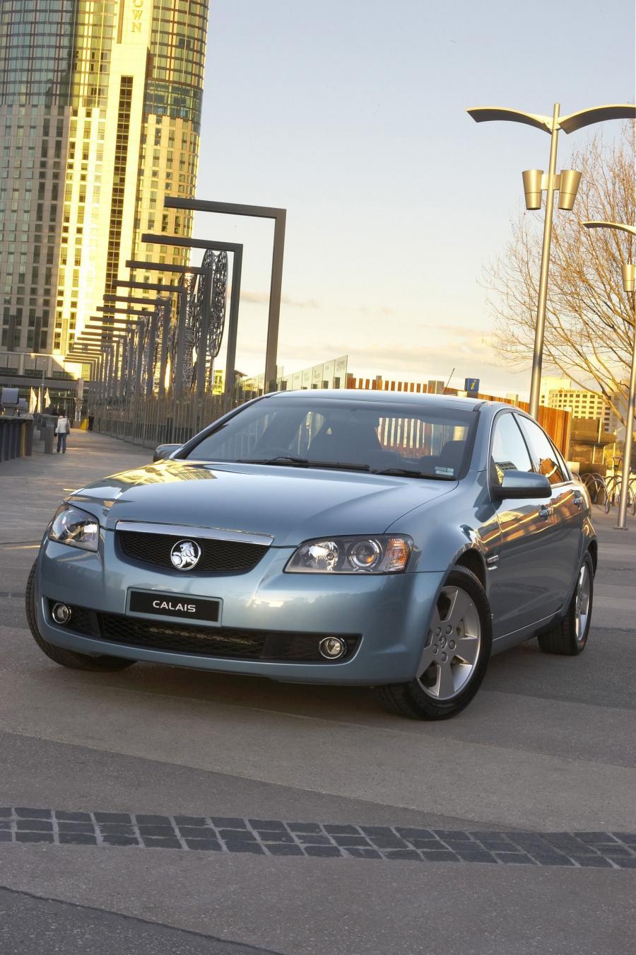  Holden Calais 2006 года  (фото 11 из 29)